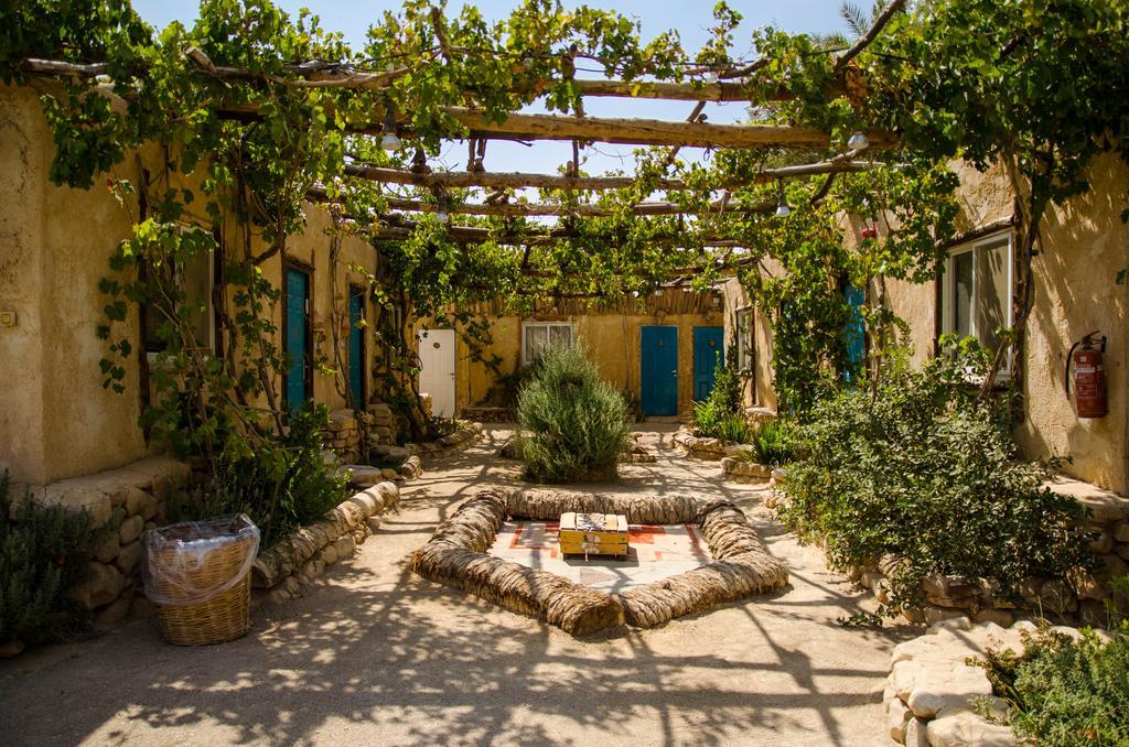 Kfar Hanokdim - Glamping & Camping Арад Екстер'єр фото