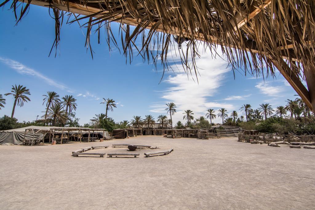 Kfar Hanokdim - Glamping & Camping Арад Екстер'єр фото
