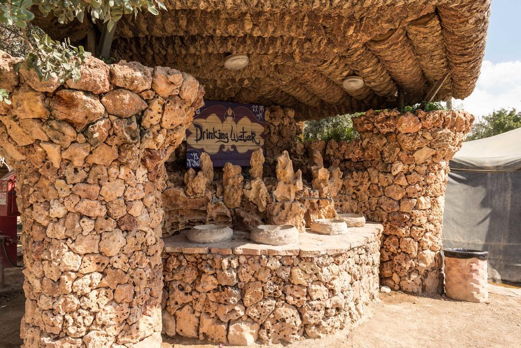 Kfar Hanokdim - Glamping & Camping Арад Екстер'єр фото