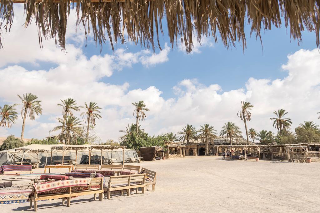 Kfar Hanokdim - Glamping & Camping Арад Екстер'єр фото