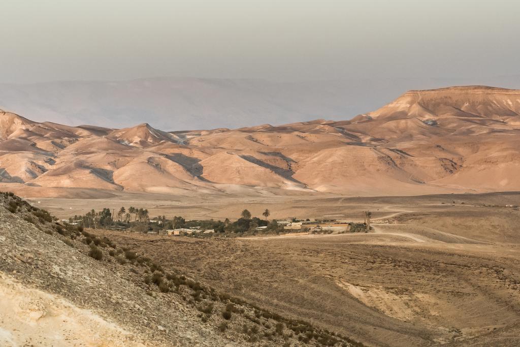 Kfar Hanokdim - Glamping & Camping Арад Екстер'єр фото